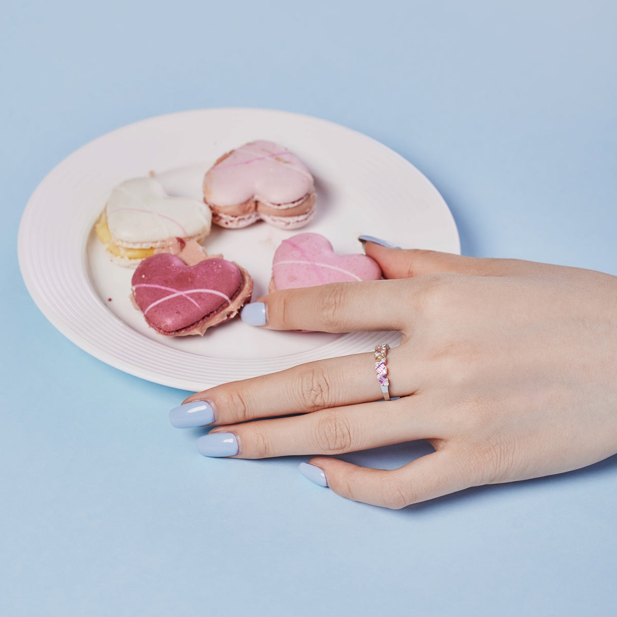 [Noble Jewelry]Delicate Vibrant Emerald Cut Daily Ring