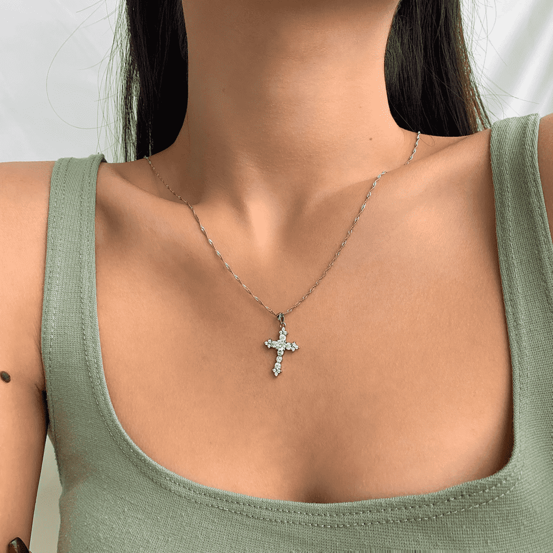 [Noble Jewelry]Delicate Cross Shape Necklace