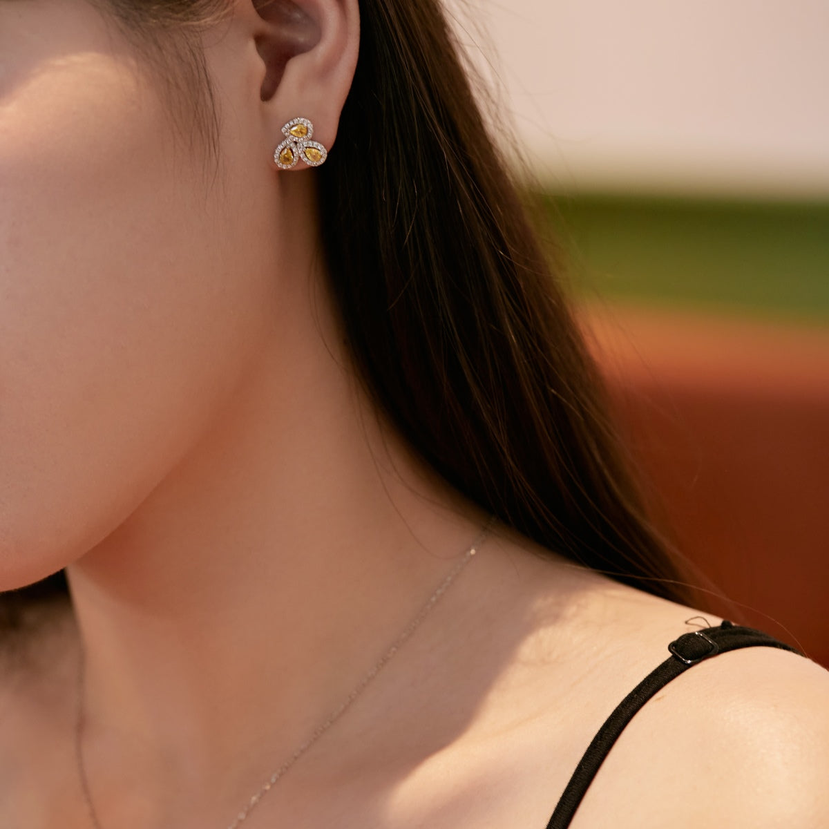 [Noble Jewelry]Ornate Flower Shape Pear Cut Lover Earrings