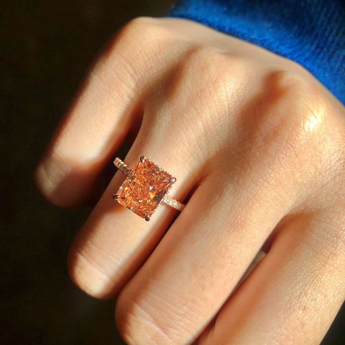 [Noble Jewelry]4.0 Carat Luxurious Engagement Ring