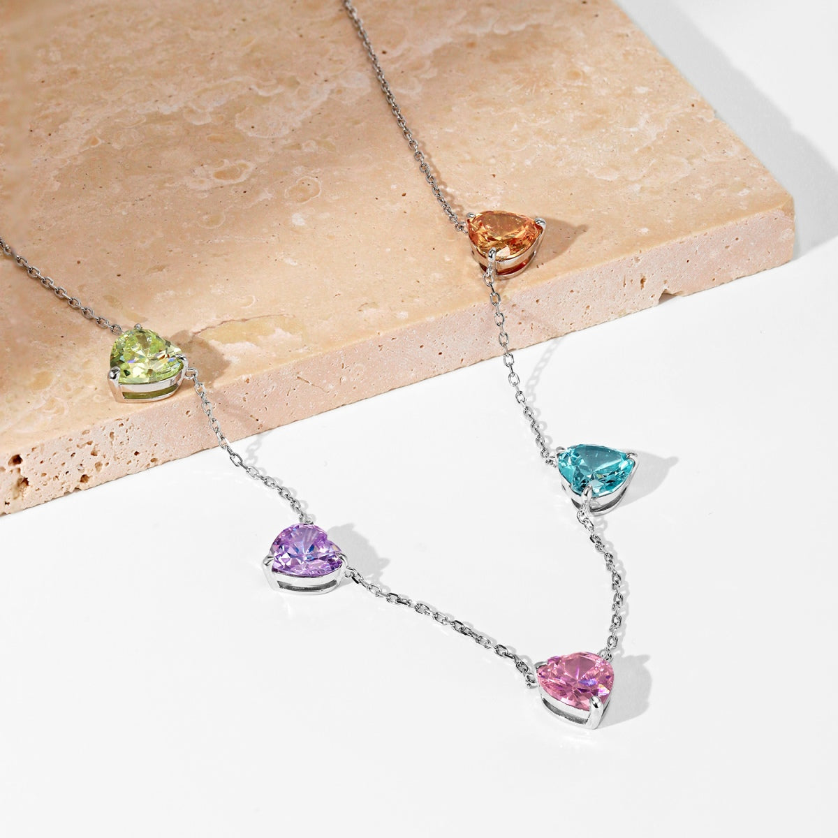 [Noble Jewelry]Sparkling Colorful Heart Cut Necklace