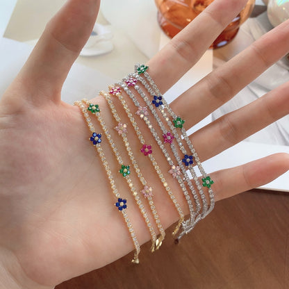 [Noble Jewelry]Sparkling Flower Shape Tennis Bracelet