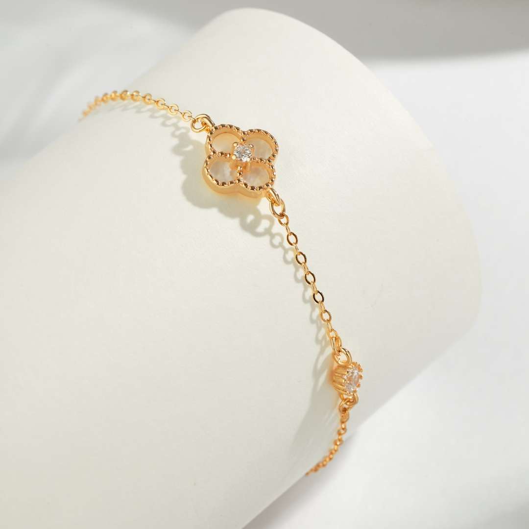 [Noble Jewelry]Delicate Four Leaf Clover Bracelet