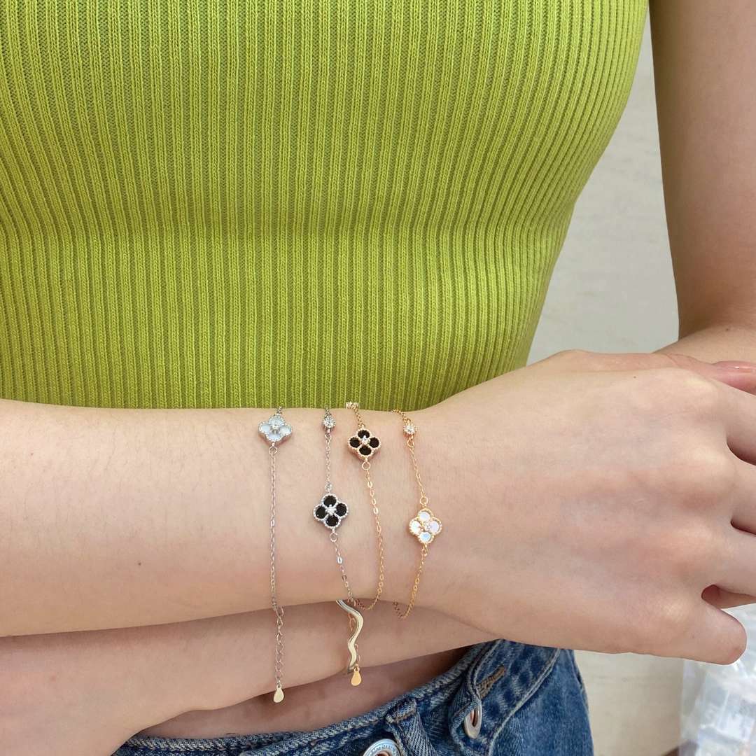 [Noble Jewelry]Delicate Four Leaf Clover Bracelet