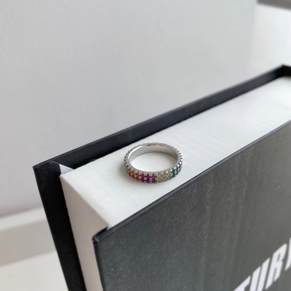 [Noble Jewelry]Unique Colorful Round Cut Tennis Ring