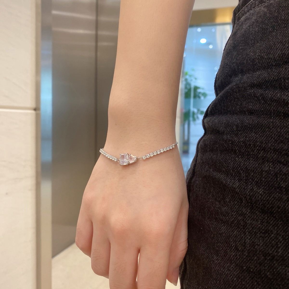 [Noble Jewelry]Dazzling Unique Multi Shape Lover Bracelet