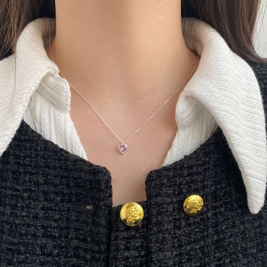 [Noble Jewelry]Ornate Heart Shape Necklace