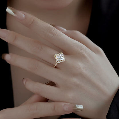 [Noble Jewelry]Luxurious Eternity Flower Shape Banquet Ring