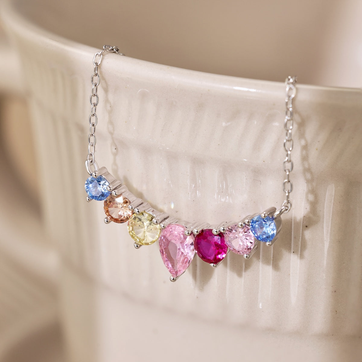 [Noble Jewelry]Dainty Colorful Heart Necklace