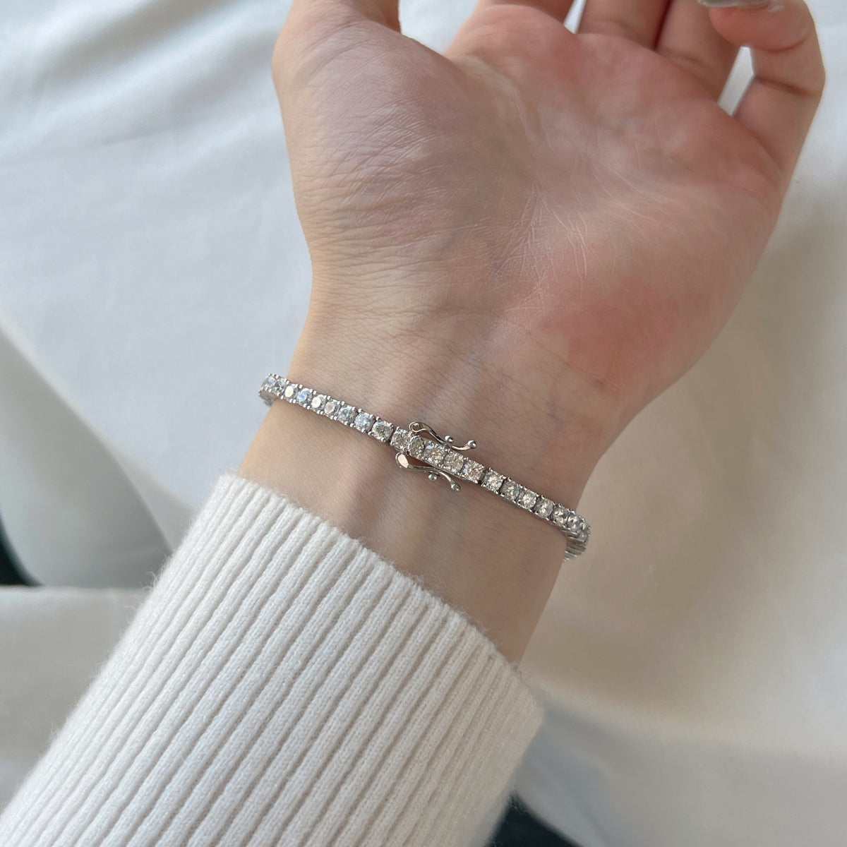 [Noble Jewelry]Dainty Charming Round Cut Tennis Bracelet